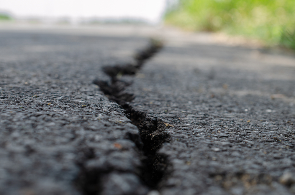Cracks,of,the,road,asphalt